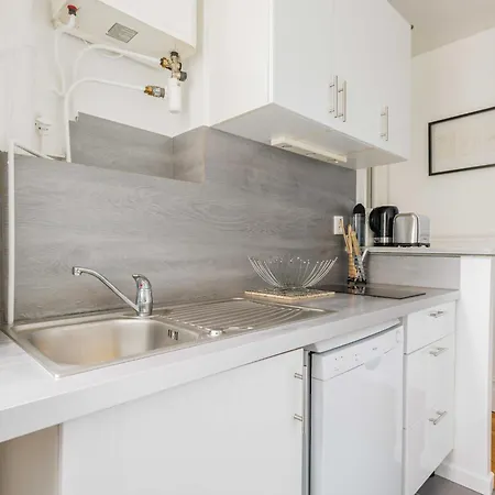 Charming - 1 Bdr 2 P - 15eme Appartement